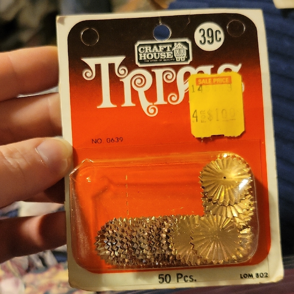 Craft House Gold Tone Trim Sequins Or Beads, Metal/metallic, New Old Stock